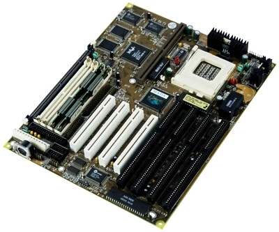Soyo SY-5VA Socket 7 Sdram 4x Simm +16MB Edo Isa 4x PCI - Image 1 of 2