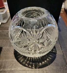 Crystal Rose Bowl ~ Etched Grapes & Leaves Vase Heavy Glass 6.5” - Picture 1 of 5