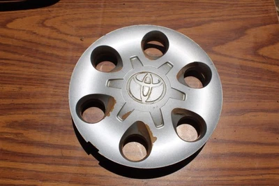 (1) 2000-2004 Toyota Tundra Sequoia Tacoma Center Cap OE  42603-0C030-01 - Image 1 of 4