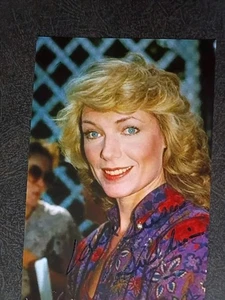 SUSAN SULLIVAN handsigniertes Autogramm 4x6 Foto - SCHAUSPIELERIN - SCHÖNE SCHAUSPIELERIN - Bild 1 von 2