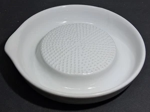 Rare Vintage FIC Ceramic Lemon Zester Garlic Grinder Grater w/ Moat & Spout - Picture 1 of 7