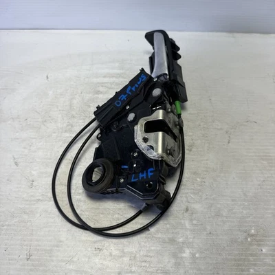 Actuador de cierre de puerta delantero izquierdo Toyota Prius 2004-2013 OEM Foto 1 de 4