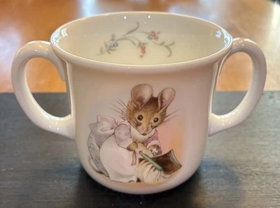 Royal Albert Beatrix Potter Hunca Munca 2 Handled Mug 1986 England - Image 1 of 4
