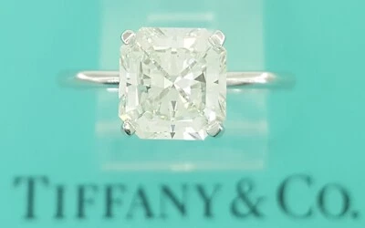 Anillo de compromiso Tiffany & Co platino True ® diamante de 2,16 quilates precio de venta sugerido por el fabricante $55K Foto 1 de 4