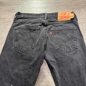 Levis 501 Jeans Mens 30 Black Denim 100% Cotton Button Fly Straight 30x31 Adult - Picture 1 of 14
