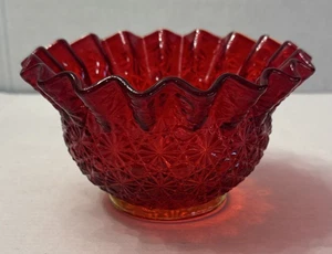 L E Smith Amberdina Margarita y Botón 6" Tazón Prensado Rubí Arándano Rojo De Colección - Imagen 1 de 5