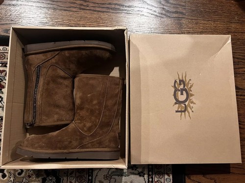 NUOVI STIVALETTI UGG Mayfaire zip marrone scamosciato taglia US 8 VHTF rari pelle di pecora nuovi con scatola