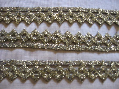 9 1/4 YDS FESTONEADO NEGRO Y DORADO CELOSÍA METÁLICA BORDE DE ENCAJE VENEZA Foto 1 de 2