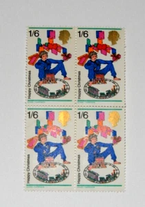 Block of 4 1968 Happy Christmas 1/6 Stamps - Picture 1 of 1