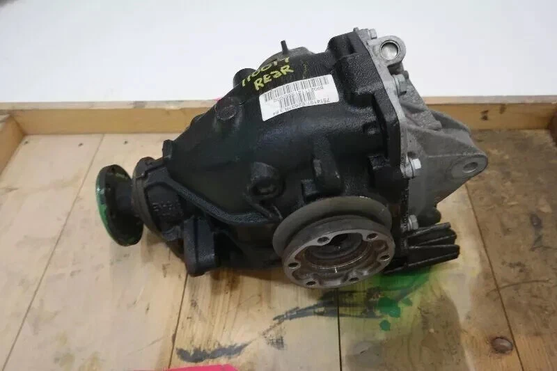 2003-2007 Bmw Z4 330i differential Carrier Assembly At 3.64 Ratio Oem - Image 1 of 2