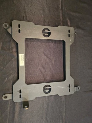 Base de asiento izquierda Sparco serie 600 acero negro para 09-20 Nissan 370Z 600SB096L Foto 1 de 3