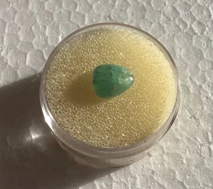 AUSTRALIAN NATURAL EMERALD CAB CUT BEAUTIFUL AND VERY RARE  1.4CT. - Picture 1 of 5
