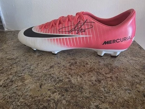Eden Hazard Signed Cleat In Acrylic Display, JSA And Fanatics COA - Bild 1 von 7