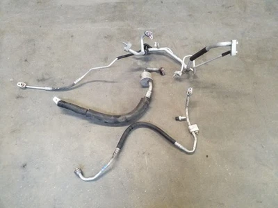 Líneas de mangueras de compresor de aire acondicionado delanteras de 3,5 L | Se adapta a Lincoln Navigator 2015-2017 Foto 1 de 4