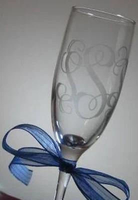 Juego de 2 copas de champán tostadas personalizadas con monograma bodas o eventos Foto 1 de 4