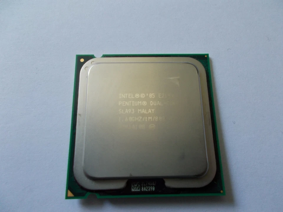 Intel Pentium Dual-Core E2140 1.6 GHz 800 MHz 1 MB 775 SLA93, #SU164 - Image 1 of 1