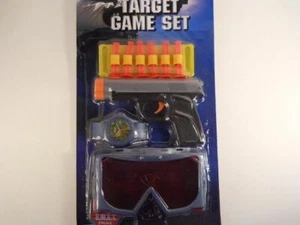 TARGET GAME PLAY SET WITH MASK DART GUN Ty006 - Picture 1 of 3