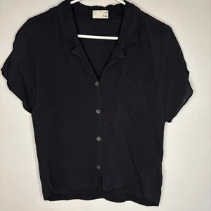 WILFRED FREE Aritzia Black Cropped Short Sleeve V-Neck Top Sz Small Short Sleeve - Picture 1 of 5
