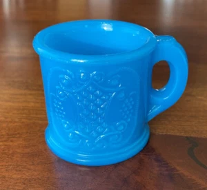 Antiker Bryce Walker EAPG blickdicht blau - Schweizer Muster Kinderbecher - 1880er - Bild 1 von 12