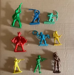 9 soldatini vari, materiale plastico, anni '60 - Imagen 1 de 2