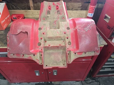 1986 Honda Trx125 Fourtrax Oem Plastic Rear Fenders - Image 1 of 4