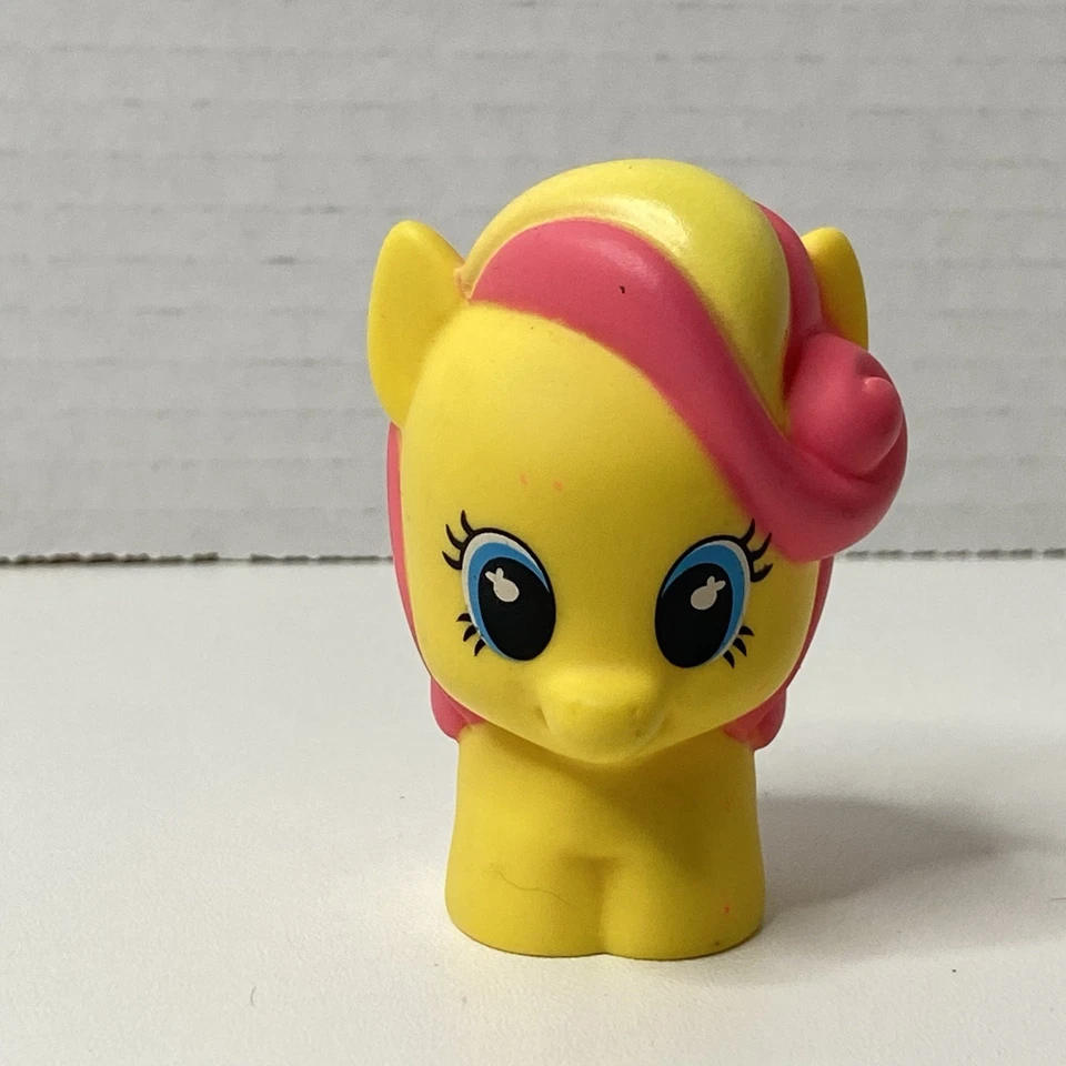 Boneco Fisher Price Little People My Little Pony Fluttershy - Imagem 1 de 4