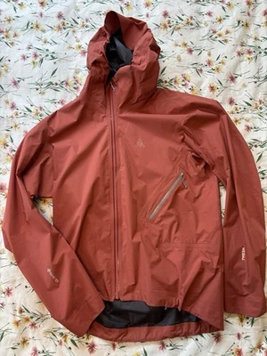 7mesh Jacket Goretex Paclite Rain Jacket men’s size medium - Image 1 of 3