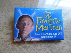 My Favorite Martian Pin Back Movie Promotional Button Promo Disney Video Store - Bild 1 von 3