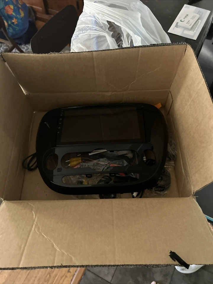 9” Android 13 CarPlay Auto Car Stereo Head Unit GPS For Kia Soul 2014-2018 - Image 1 of 1