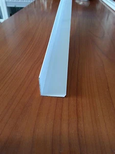 PROFILI IN PVC BIANCO ANGOLARE 30X30X1 DA MT. 1 - Foto 1 di 1