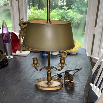 古董老式/复古黄铜Bouillotte Leviton灯2灯泡法国类似 — 第 1/4 张图片