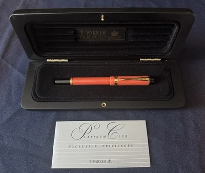 Caja de arce Rollerball Parker Duofold circa 1990 Big Red Orange y dorado Foto 1 de 4