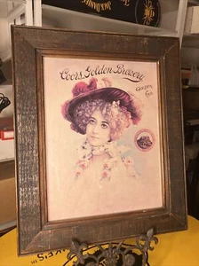 "Rara Coors Ragazza Dorata Birrificio Arte Corniciata Vintage Originale 20""x24""" - Foto 1 di 6