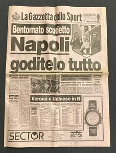 La Gazzetta dello Sport 30 aprile 1990 SSC Napoli Calcio 2° Scudetto con Poster - Picture 1 of 2