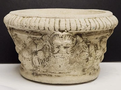 Nina Studio Quakertown литой цемент садовый горшок для рассады фигурная гирлянда герб 4,5 дюйма - Изображение 1 из 4