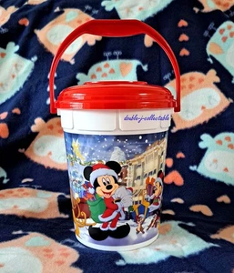 Cubo palomitas de maíz de Navidad Disneyland 2025 Santa Mickey Chip y Dale Pluto NUEVO - Imagen 1 de 7