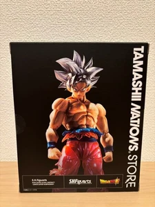S.H.Figuarts Son Goku ULTRA INSTINCT LIMITS SUPER SURPASSED - Picture 1 of 5