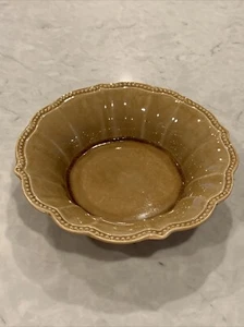 Pioneer Woman PAIGE AMBER Soup Salad Bowl Crackle Glaze Beaded & Scalloped - Picture 1 of 11