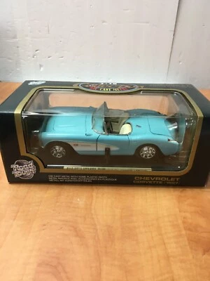 1957 Chevrolet Corvette Vintage Road Legends 1:18 modelo carro metal fundido 92018 - Imagem 1 de 4