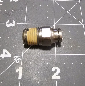 NORGREN 124250428 Pneufit 12 push-in fitting, adaptor, straight, 1/4" NPTF, 1/4" - Picture 1 of 3