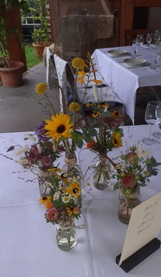 14x Mini Glas Vasen Flaschenvasen, Tischvasen, Mini Flaschen, Hochzeit, Deko - Bild 1 von 4