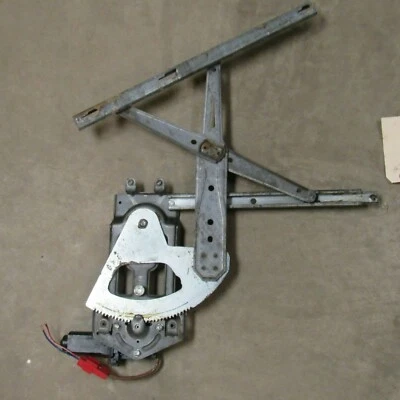 1993-1997 Eagle Vision Intrepid LH Rear Power Window Motor & Regulator OEM V798 - Image 1 of 3