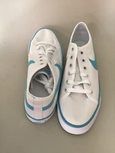 Nike Womens PRIMO COURT CANVAS White Baby Blue EUR40 US8,5 - Bild 1 von 4
