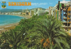 08434 - Postcard showing beach at Benidorm - Picture 1 of 1