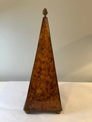 Obelisco de tortuga sintética grande Maitland Smith 18,5" Foto 1 de 3