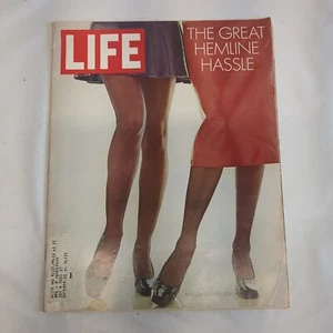 LIFE Magazine March 30 1970 - Hemline Fashions / US Oil Spills Historic Adverts - Imagen 1 de 19
