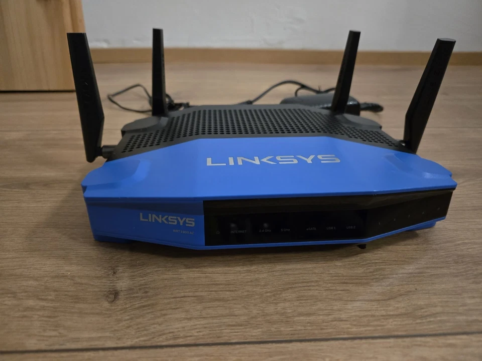 Linksys WRT1900AC - OpenWrt-fähiger Router, Gaming, schnelles WLAN WIFI - Bild 1 von 2
