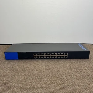 24-Port Gigabit Ethernet Switch Linksys SE3024 Metallic - Picture 1 of 8