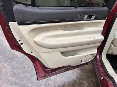 MKT       2013 Door Trim Panel Rear 560708 - Изображение 1 из 2