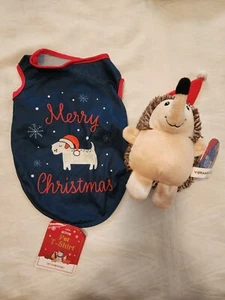 Merry Christmas Dog T-Shirt Sz M Best Brands/Squeaky Porcupine Toy Vibrant Life - Picture 1 of 7